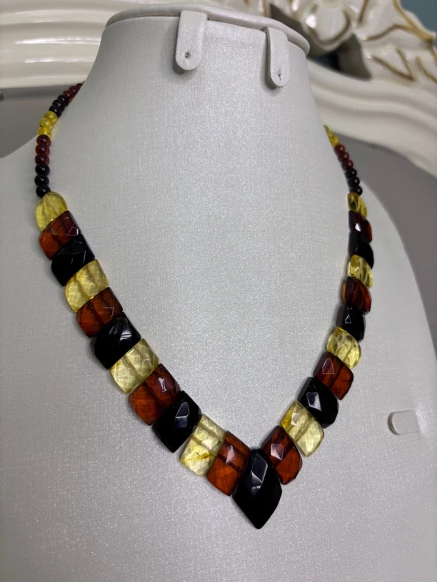 爱祖银天然琥珀项链