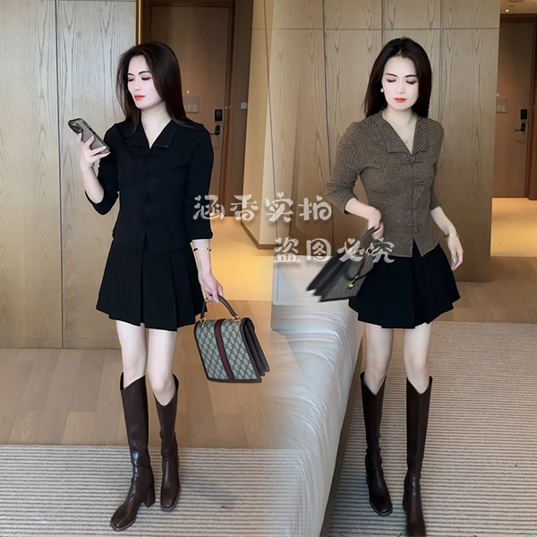 【起素品牌】早秋显瘦T恤小众设计感v领长袖洋气时尚减龄收腰8608