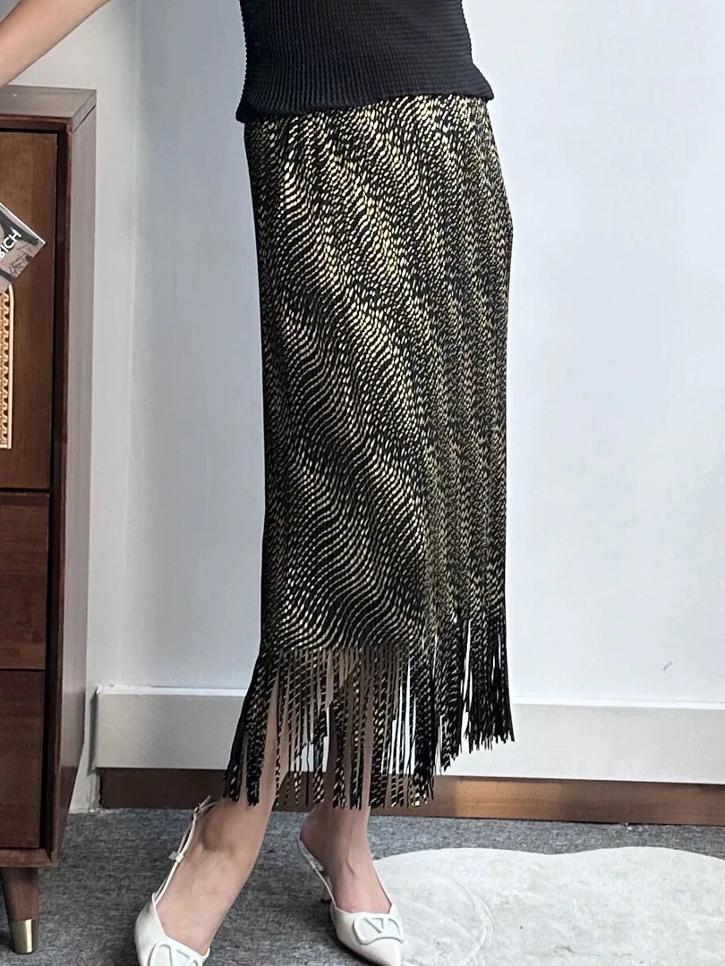 三宅褶皱烫金显瘦女装半身裙