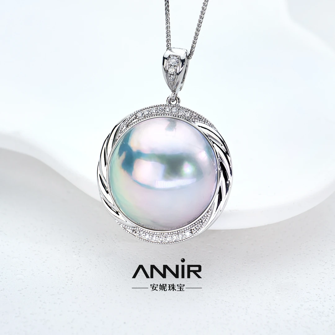 “祖师马”时来运转炫彩马贝吊坠18K金钻石（真科研）21-22mm