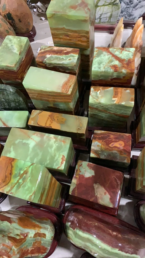 家居摆件 奇石摆件 多样性发货 表面有石漆工艺