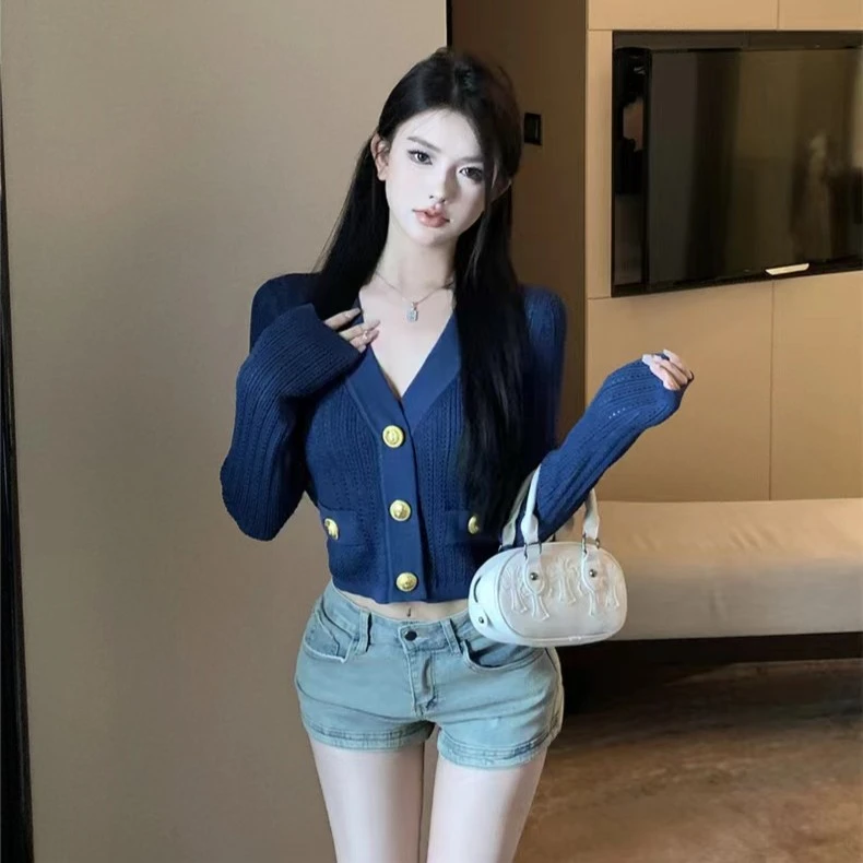 LANLAN* 铂金罗曼史 秋冬气质金属扣V领修身显瘦针织开衫毛衣女