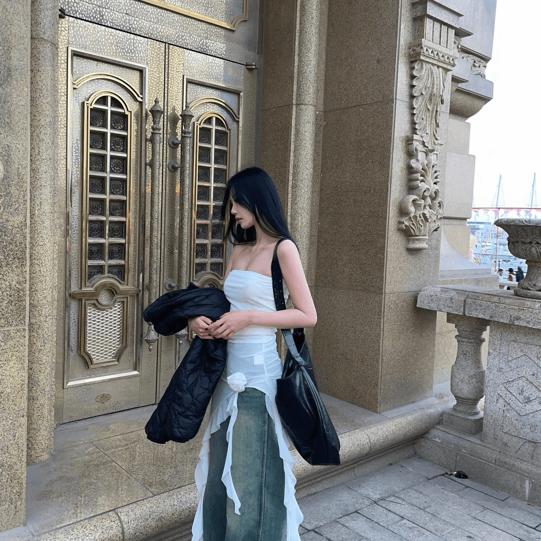 【LIANG~】白色性感抹胸带花朵修身气质显瘦宽松设计感夏季时尚韩版