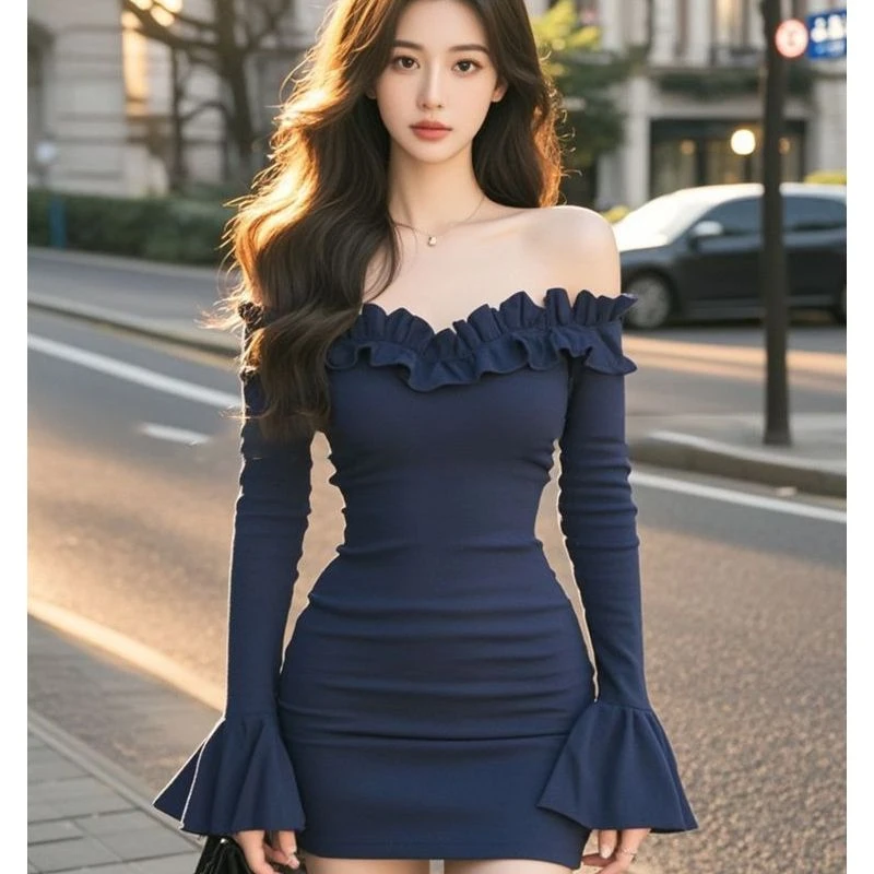 【LIANG】法式复古藏蓝色一字领连衣裙女时髦洋气超好看包臀短裙