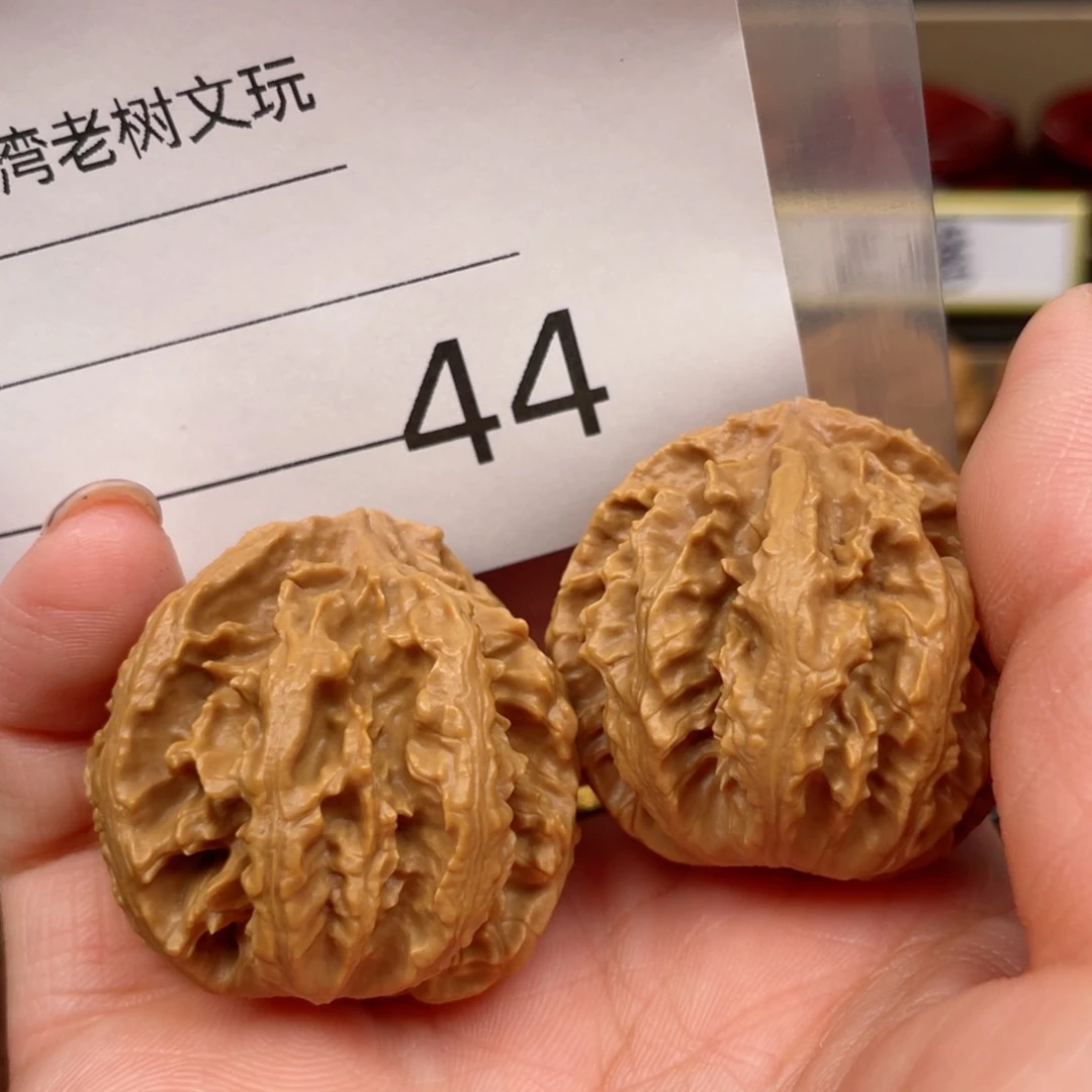 【闪购商品】文玩核桃吊坠大*呀核桃