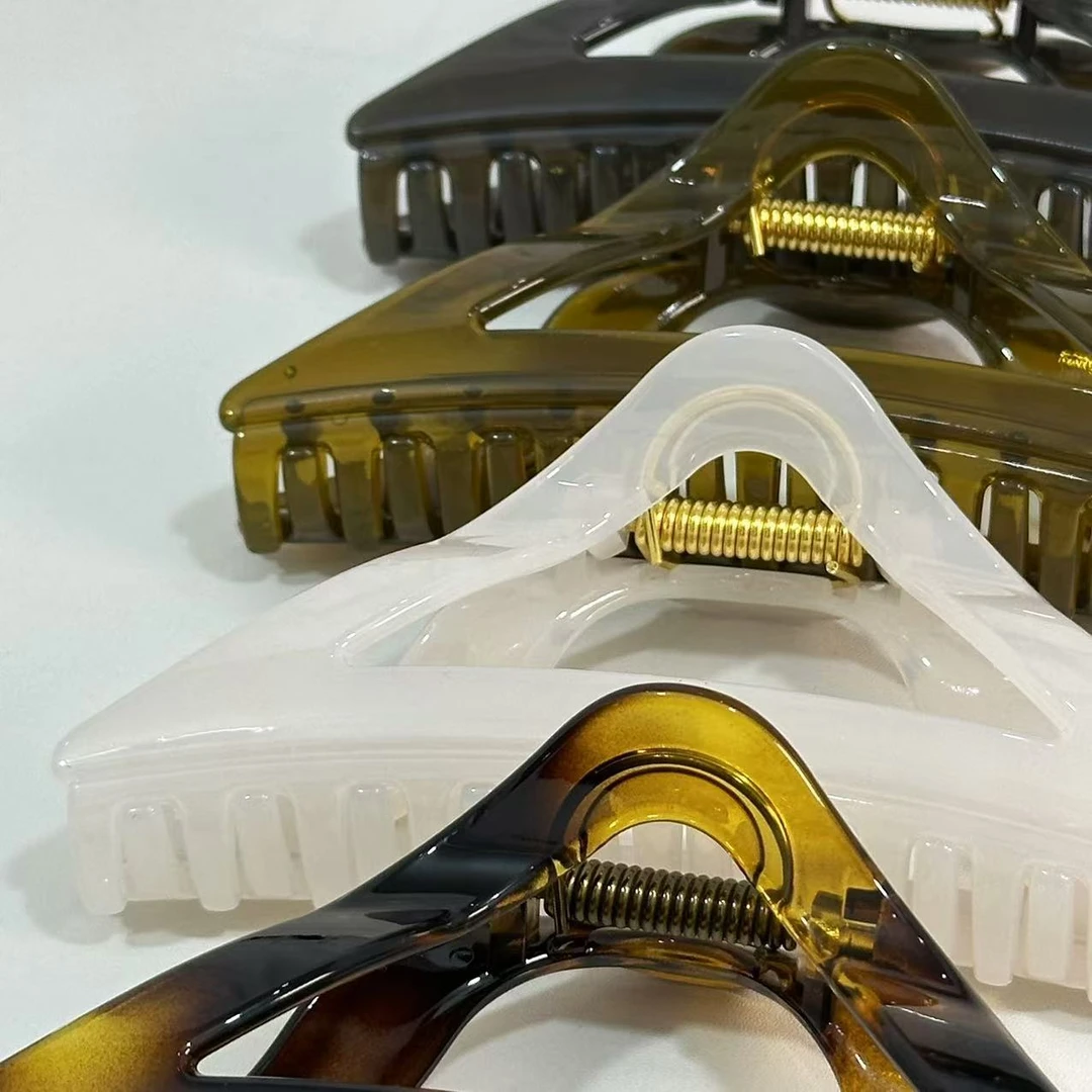 【806】韩版气质13cm时尚发夹 盘头发三角抓夹