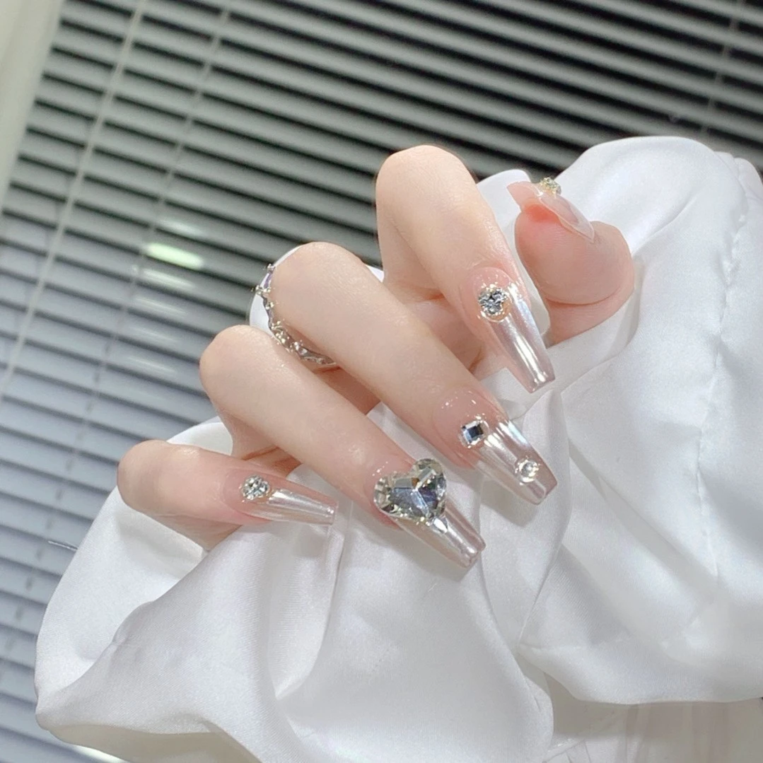 【多伦比亚】高级感纯欲魔镜粉气质ins风手工穿戴甲爆闪重工梯形