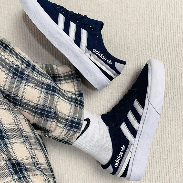 adidas阿迪达斯板鞋男女三叶草DELPALA新款经典舒适运动鞋FY9311