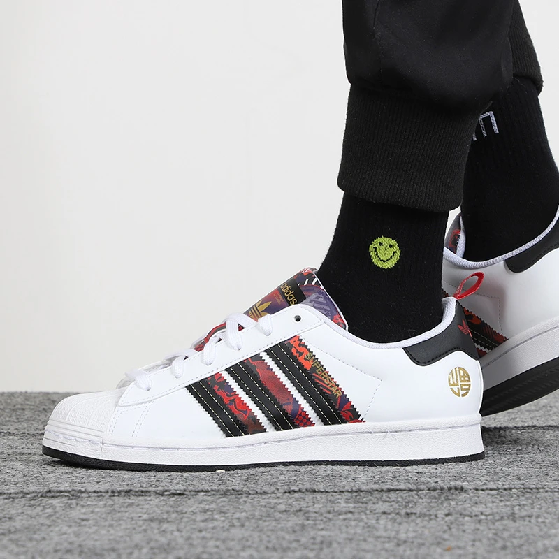 正品Adidas阿迪达斯三叶草superstar男女经典运动休闲板鞋 Q47184