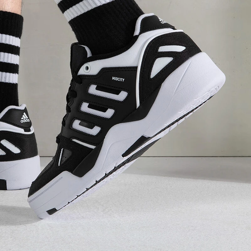 正品Adidas阿迪达斯男主春秋轻便舒适防滑耐磨运动休闲板鞋IE4518