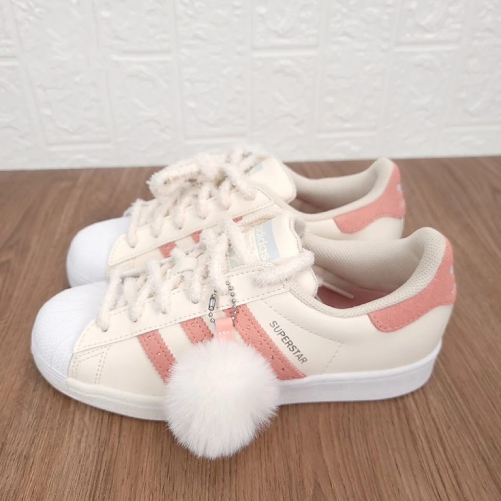 Adidas阿迪达斯 SUPERSTAR女款经典贝壳头运动休闲低帮板鞋GX3641