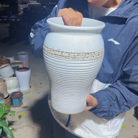 红陶20CM(含)-50CM(不含)口径19高度31