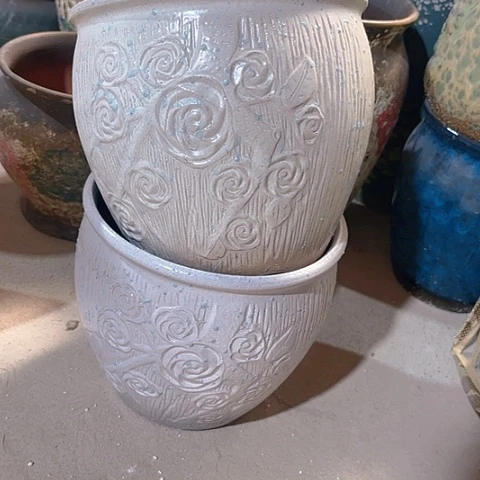 红陶20CM（含）-50CM（不含）白玫瑰20高度18瑕疵