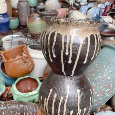 红陶20CM（含）-50CM（不含）15×14四个黑胖