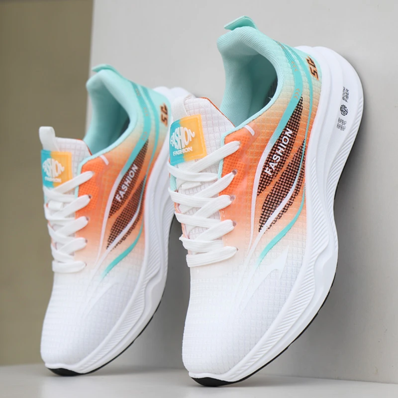 夏季新款休闲跑步鞋时尚百搭网面轻便慢跑鞋软底冰丝透气防滑潮鞋