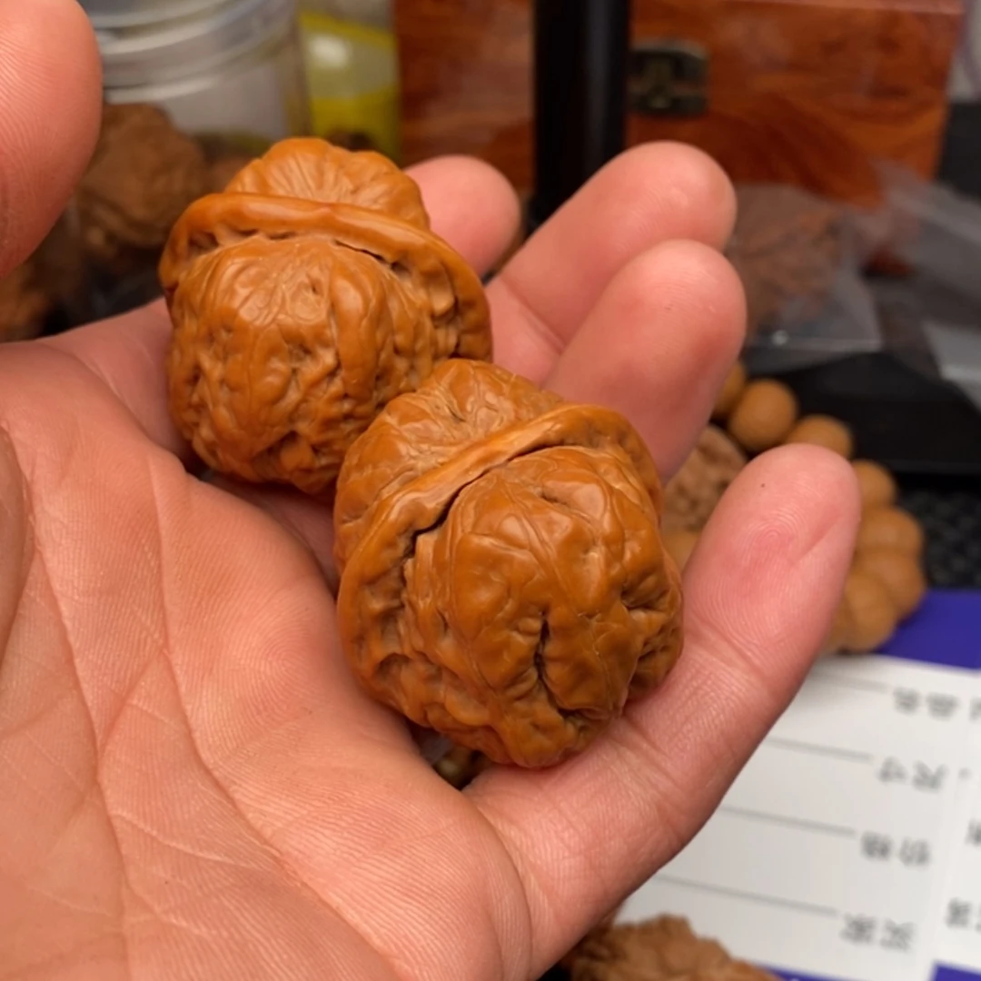 【闪购商品】桃核吊坠