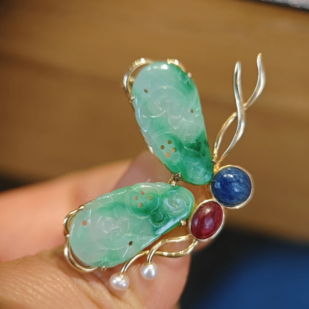 老翡翠两用款蝴蝶吊坠