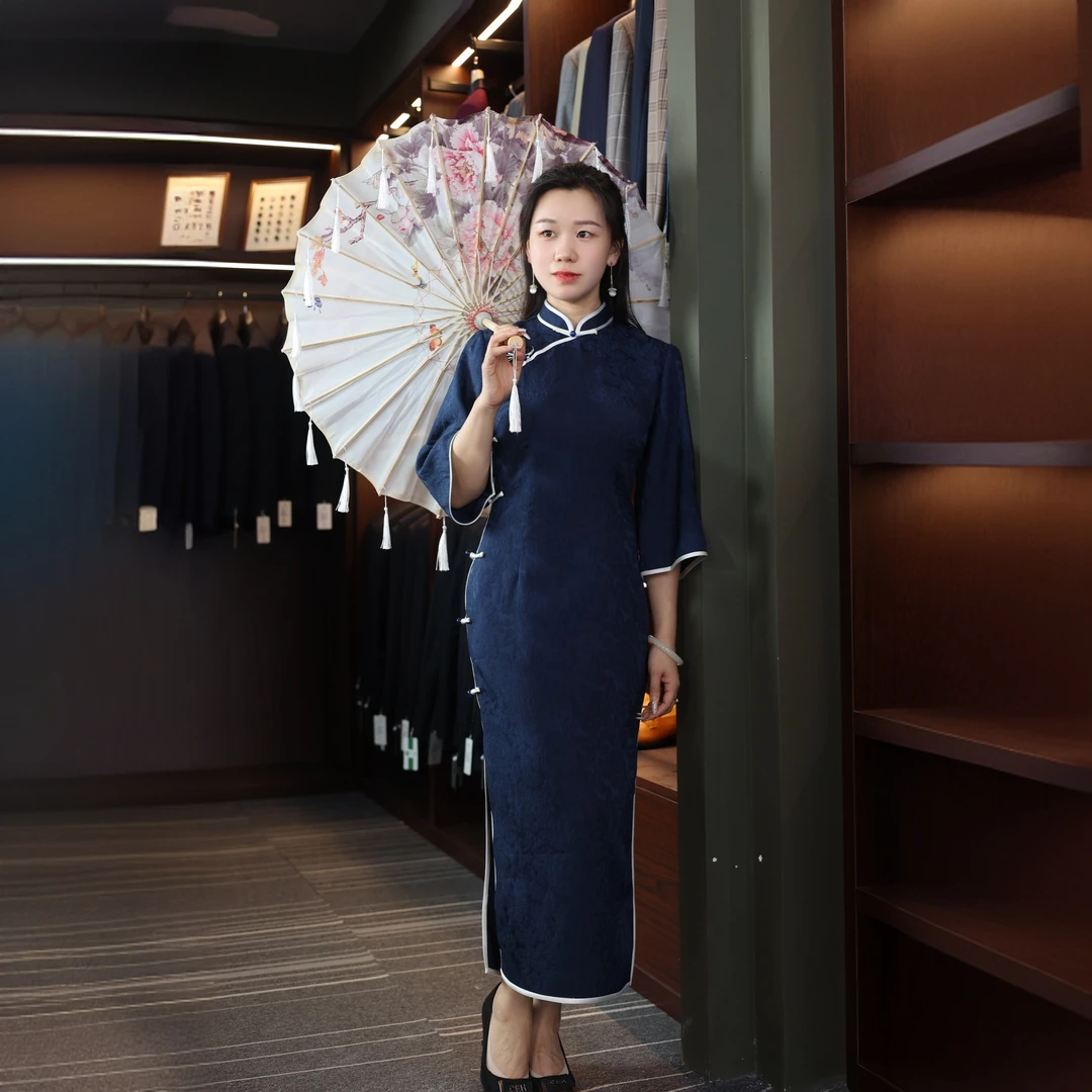 女式新中式复古重磅提花靛蓝色秋冬旗袍