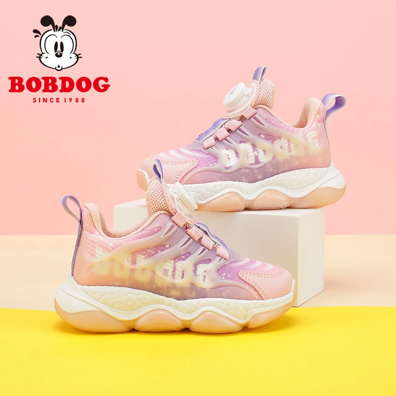 Bobdog/巴布豆女童鞋子春秋2023新款夜光旋转纽扣鞋女儿童运动鞋