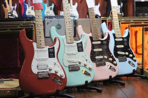 各种新款颜色Fender FSR限量版玩家 Player 不含琴盒