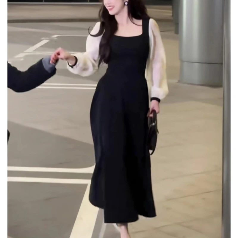 早秋法式赫本风连衣裙秋装女款2024年新款高端精致方领秋季a字裙