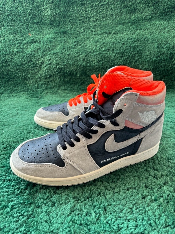 44码 aj1 灰麂皮 弹幕 板鞋 篮球鞋 高帮 无盒 中古 开裂