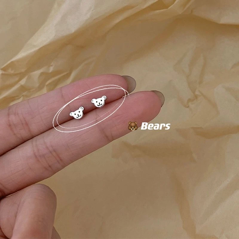 铜合金耳饰 学生网红小熊耳钉简约小巧耳饰学生网红可爱耳饰品女