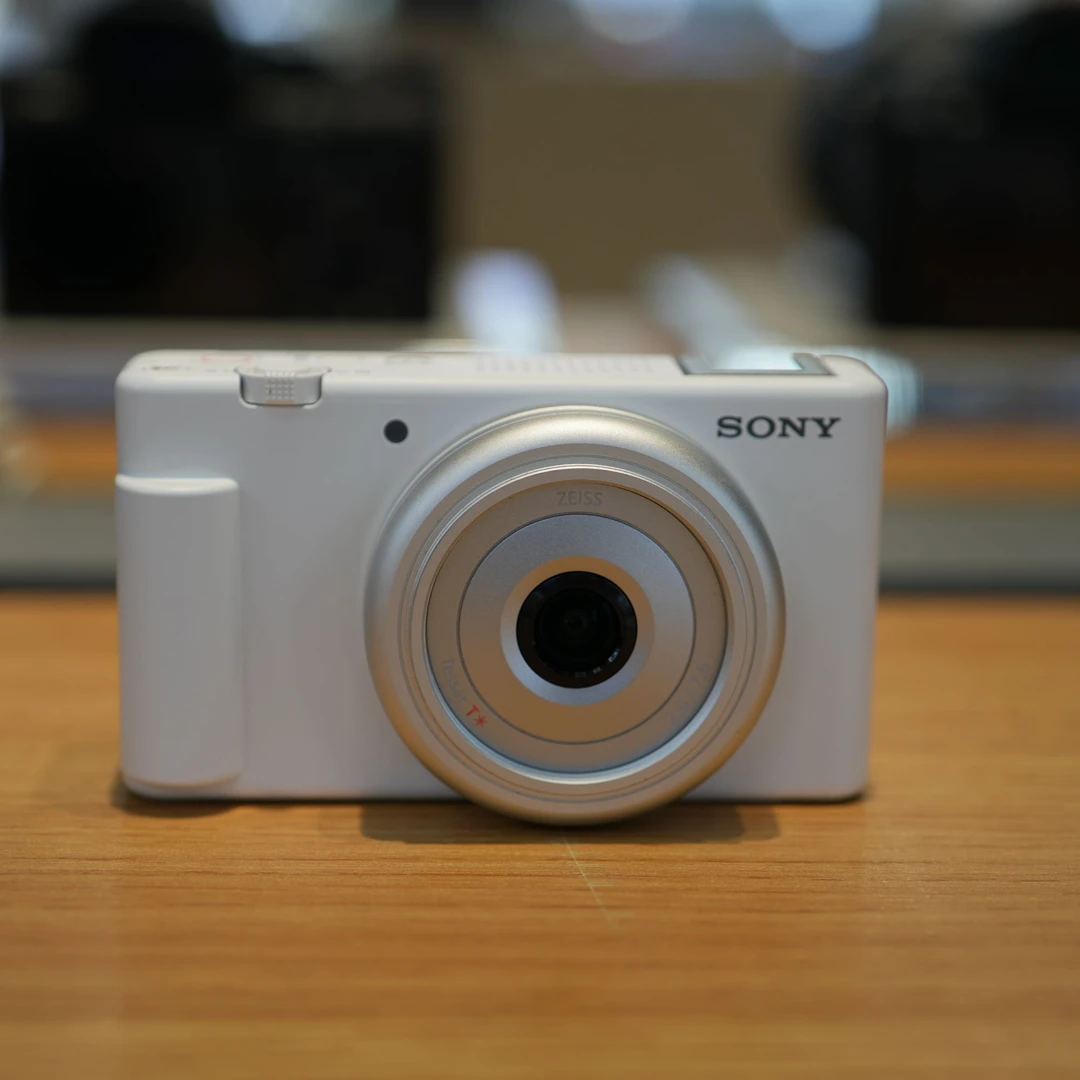 95新 Sony/索尼 ZV1F学生数码相机广角自拍美颜亮肤Vlog相机ZV1F