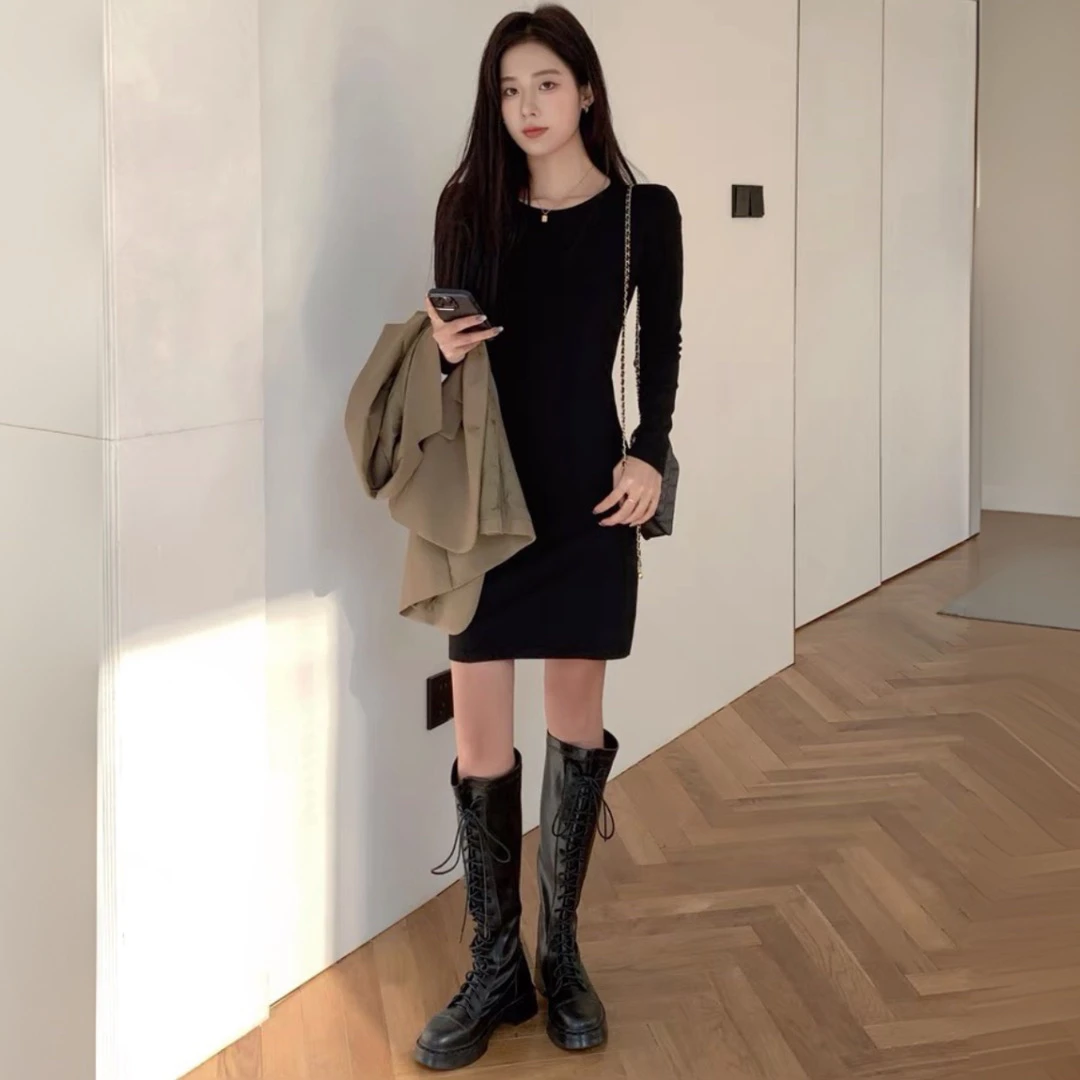 气质黑色连衣裙修身显瘦包臀打底内搭短裙秋冬新款长袖韩版女