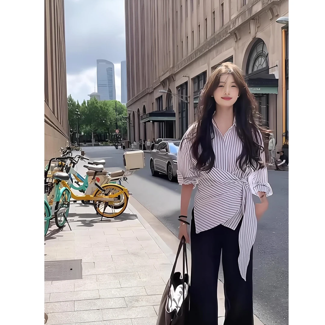 INS CEC复古气质不规则polo领条纹衬衫女秋季设计感收腰长袖上衣