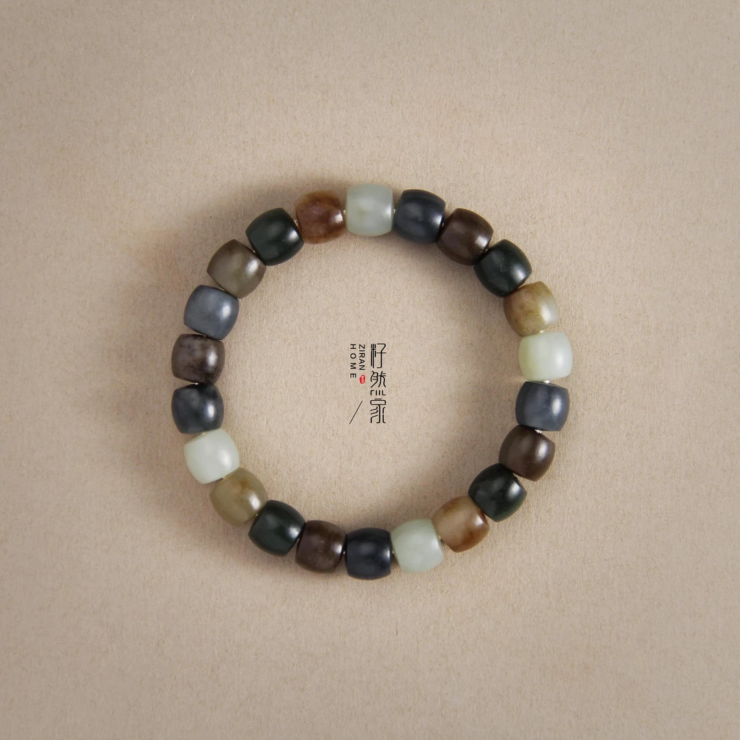 天然新疆和田玉楼兰三色精工直切极限弧手串（拍一发一多样性发）