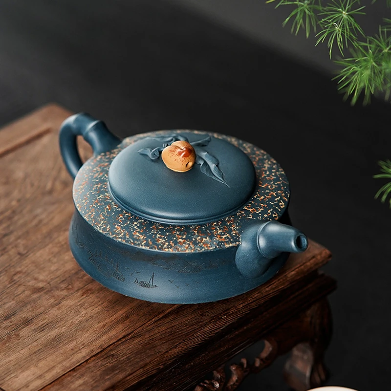 珍藏天青泥,点彩堆塑工艺与紫砂壶的完美结合,国工制竹节寿桃壶