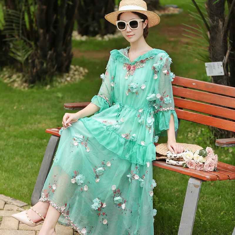 拜占庭的森林印花桑蚕丝V领印花刺绣绿色飘花百搭真丝中长连衣裙