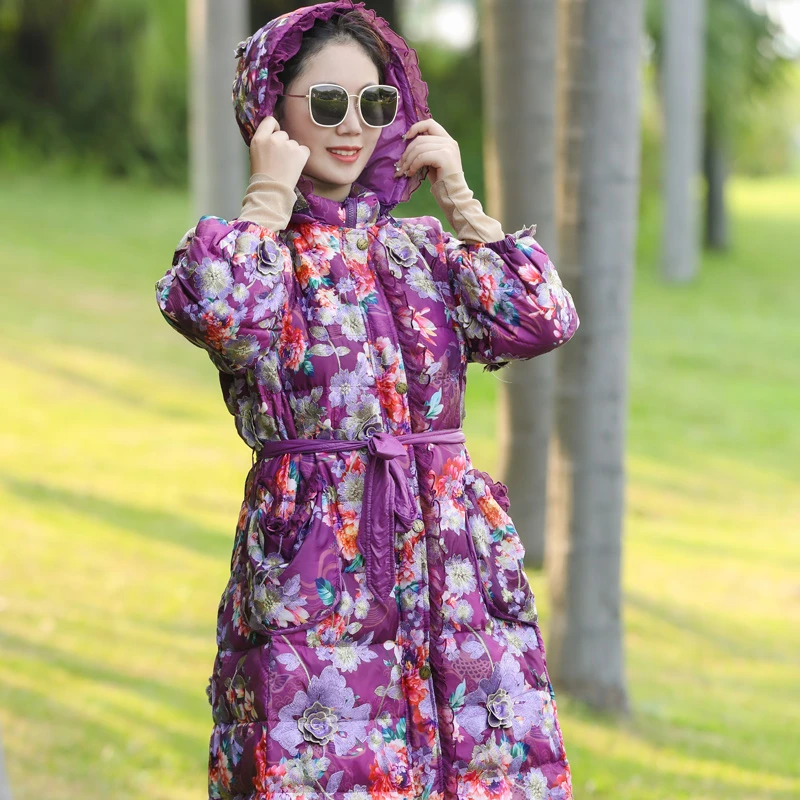 秋冬新款外套中长款过膝连帽收腰大码宽松刺绣保暖白鸭绒羽绒服女