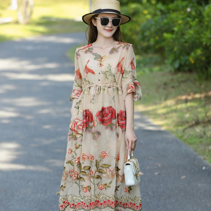 真丝连衣裙女新款贵夫人收腰显瘦时尚气质高级感别致刺绣a字裙子