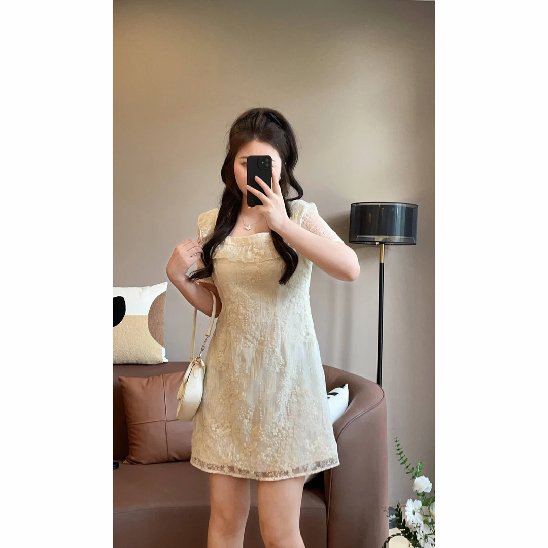 【清清价】重工千金风蕾丝刺绣荷叶边连衣裙夏季微胖显瘦P224Q08986