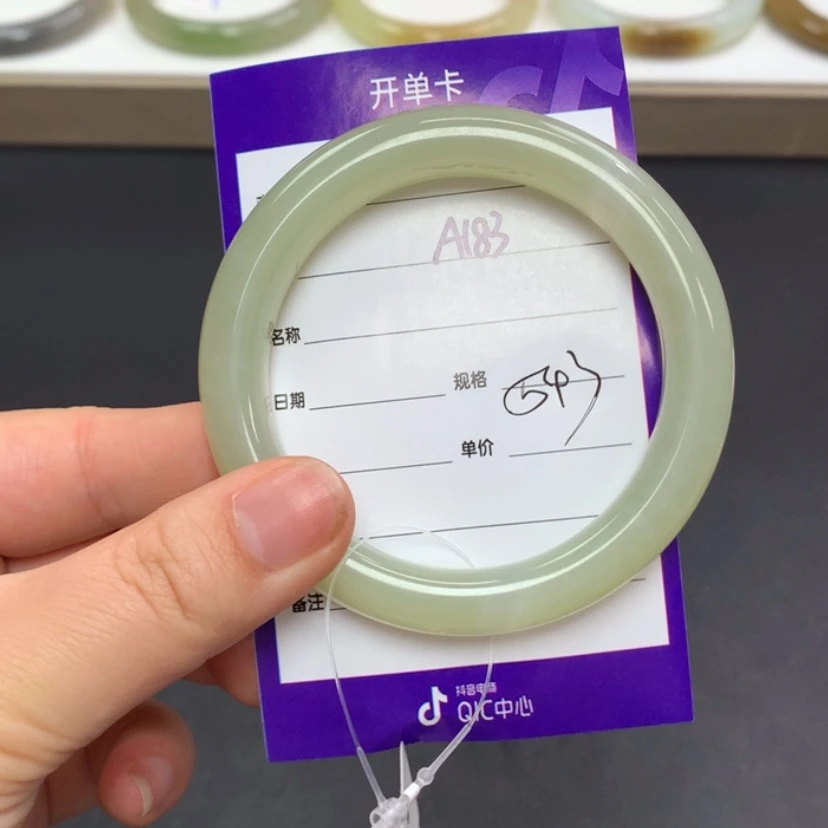 【闪购商品】和田玉(糖玉)手镯未镶嵌
