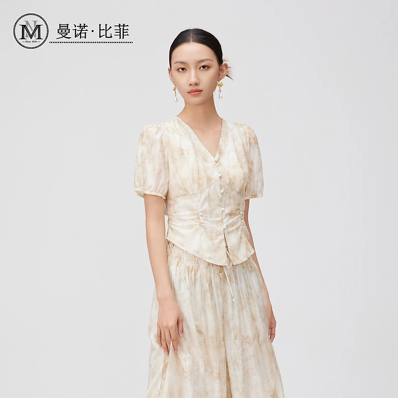 曼诺比菲商场同款夏季法式温柔碎花v领短袖衬衫女MFHS123277