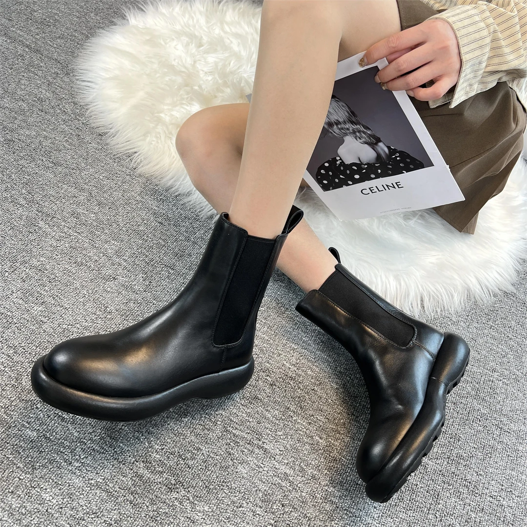 【星期六】2023年新款平底真皮英伦风烟筒靴春秋款单靴切尔西短靴子