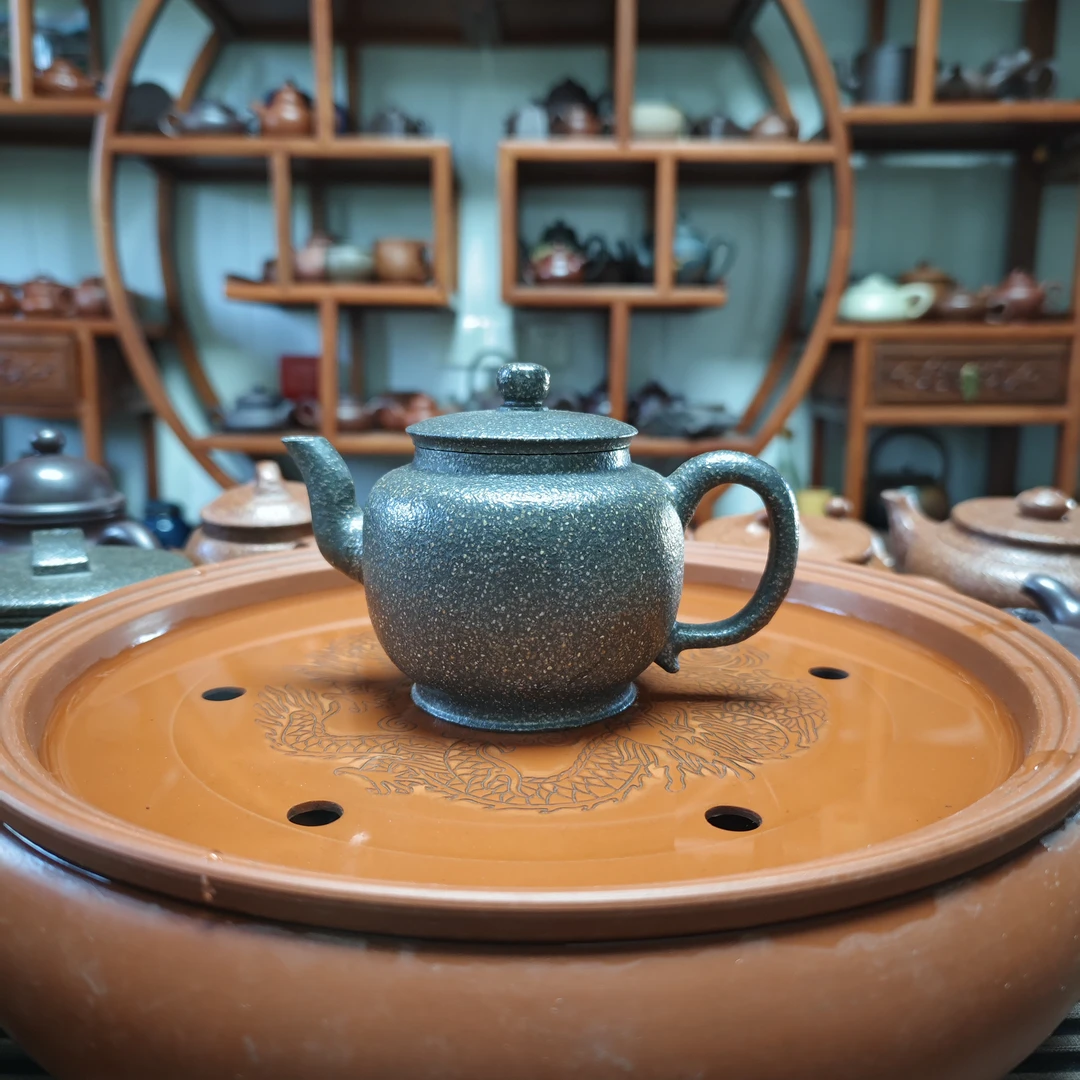 宜兴黄龙山原矿鲨皮青宫灯壶