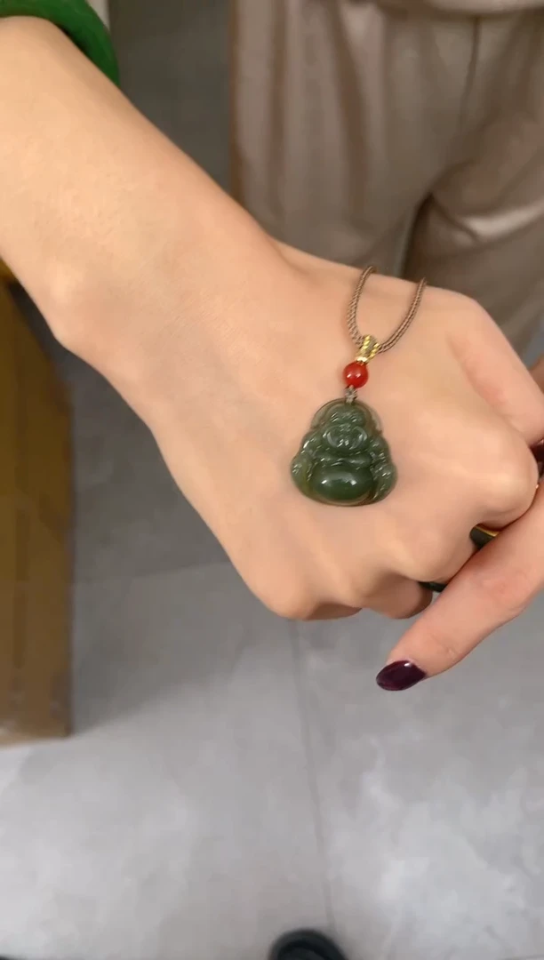 【闪购商品】和田玉(青玉)吊坠(赠链)未镶嵌和田玉青玉佛公吊坠1