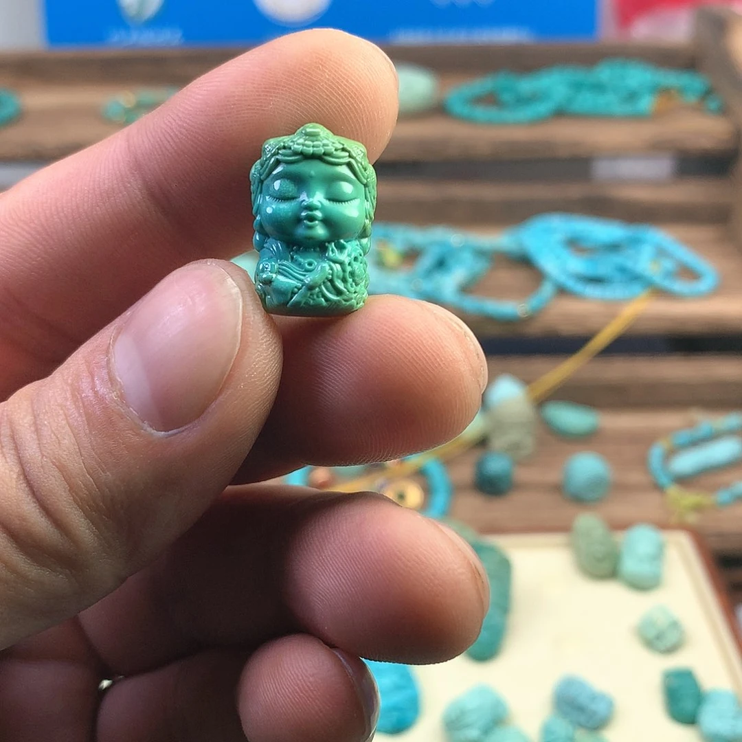 绿松石颈饰未镶嵌