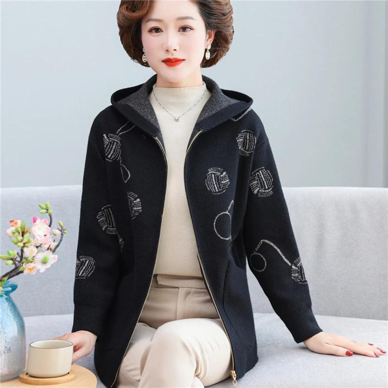 女装新款妈妈春秋装时尚洋气外套长袖拉链中老年女春季气质连帽外