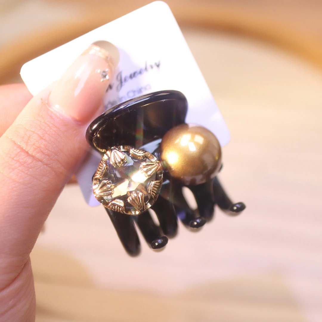 【926】韩版新款珠珠中号抓夹设计师款小众半扎马尾发夹头饰时尚