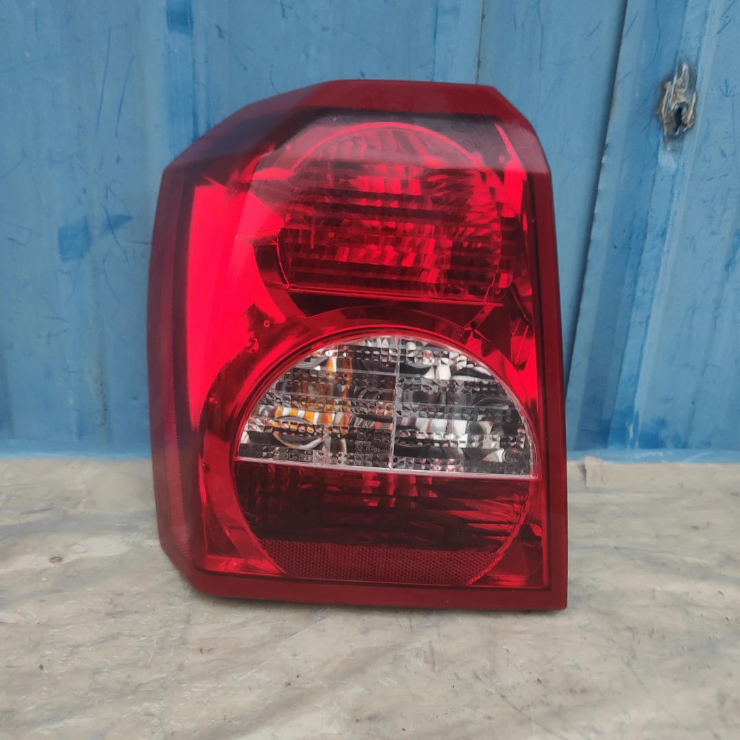 8新  适用于08_11道奇酷博左后尾灯刹车灯倒车灯防追尾灯原厂拆