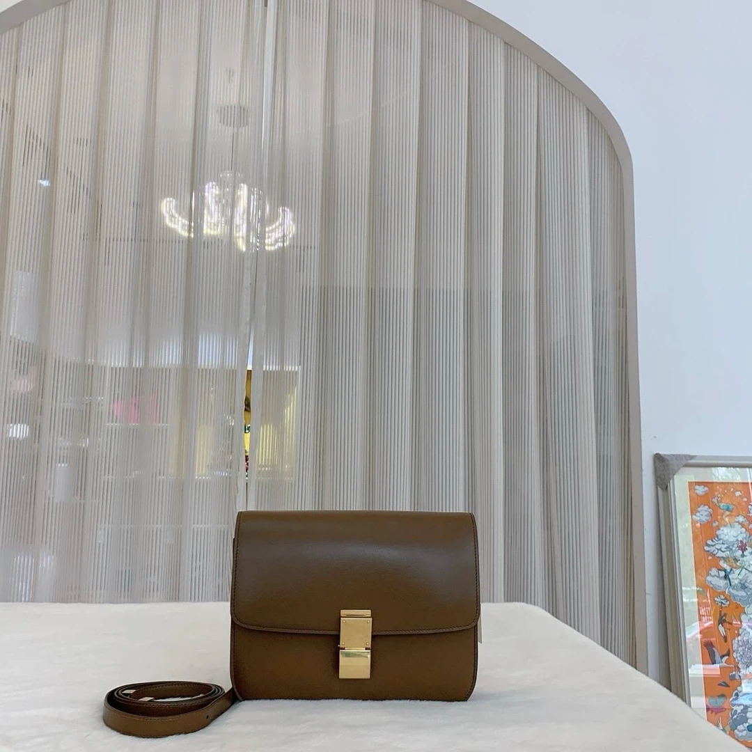 坚果在包展/CELINE/zb/1021/z/117868