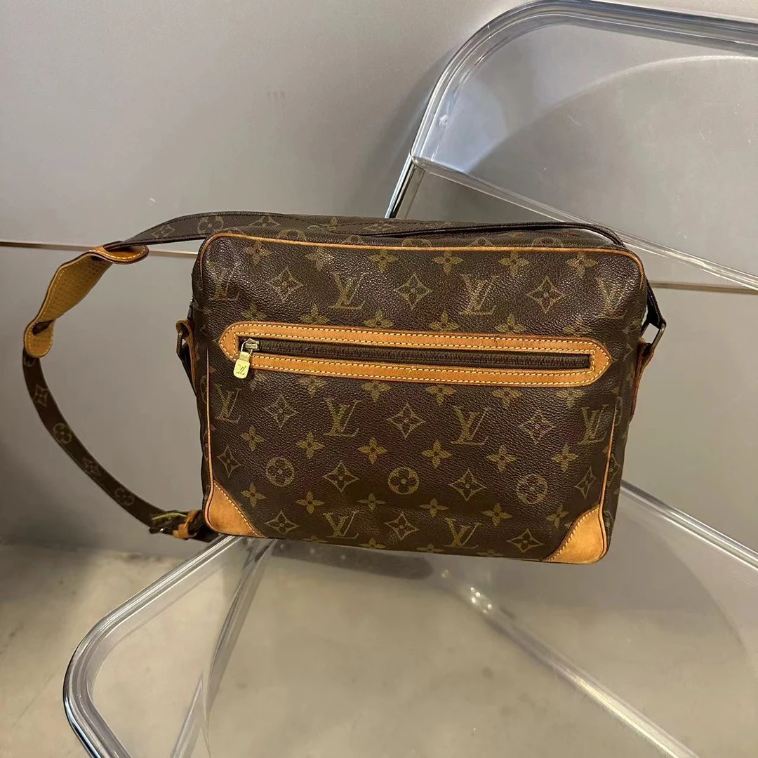 95新 LouisVuitton/路易威登 LV 老花中古款 开口笑斜款相机包