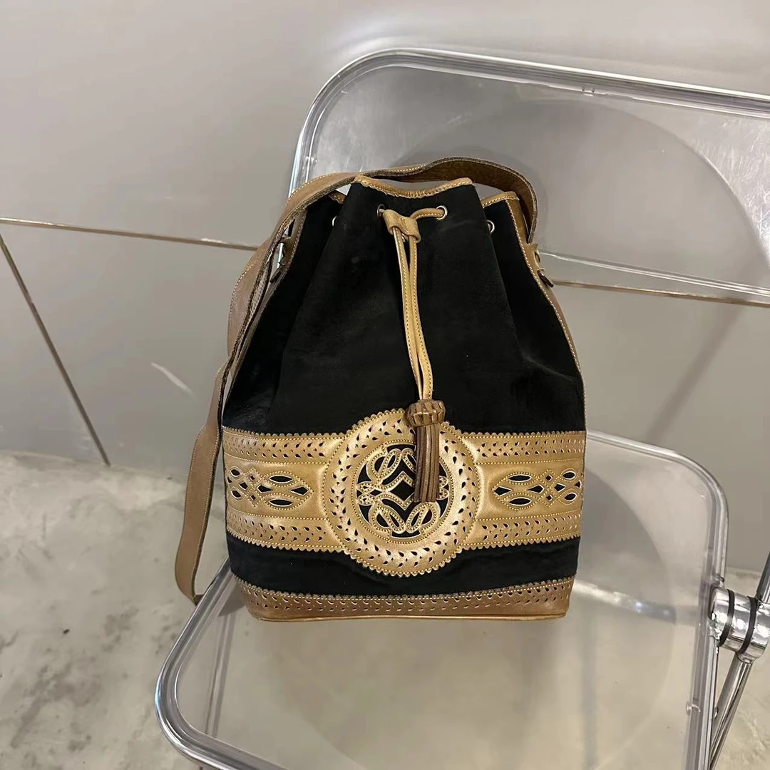 95新 LOEWE/罗意威 拼色麂皮 狩猎收藏系列男包  水桶包 斜挎包