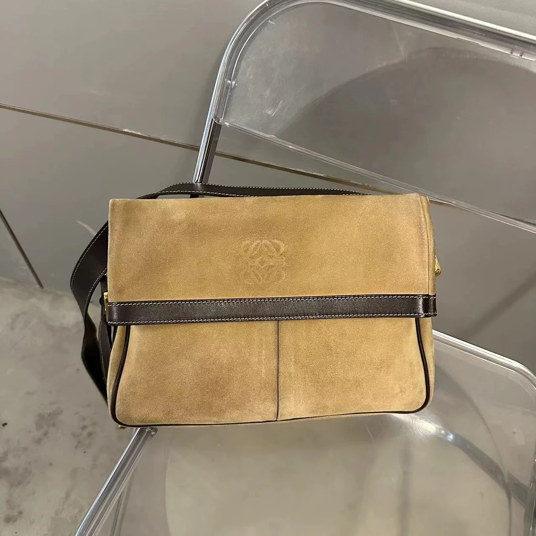 95新 LOEWE/罗意威 麂皮拼牛皮沙色翻盖休闲包男包斜挎单肩包