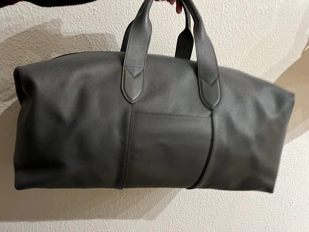 95新 LouisVuitton/路易威登 犀牛灰taiga系列手提斜挎旅行包